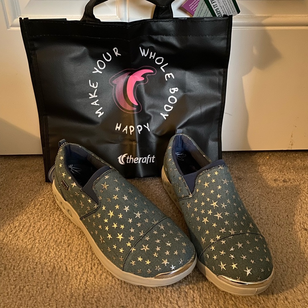 Therafit Shoes size 9